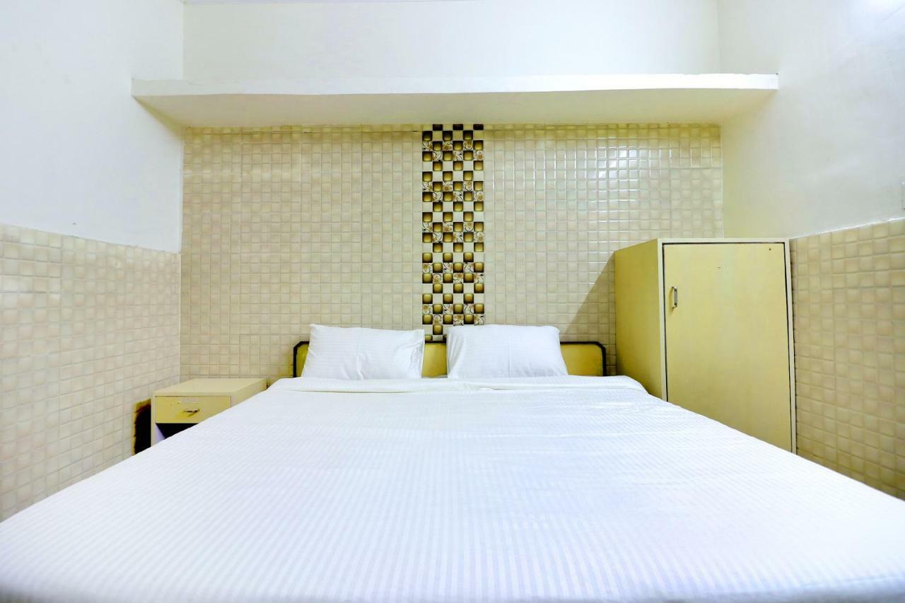 Spot On 44679 Hotel Samrat Sohāna Eksteriør billede