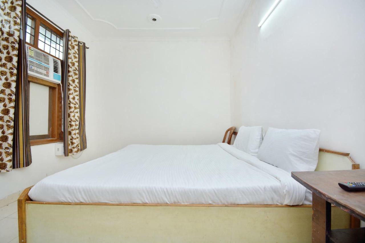 Spot On 44679 Hotel Samrat Sohāna Eksteriør billede